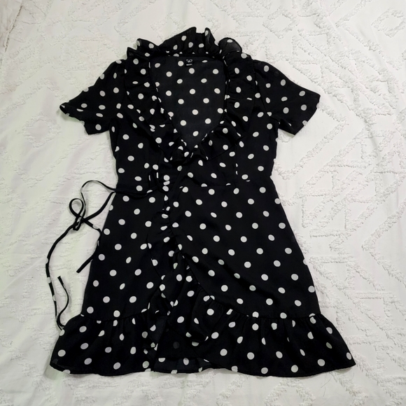 Windsor Polka dot wrap dress - Picture 2 of 5